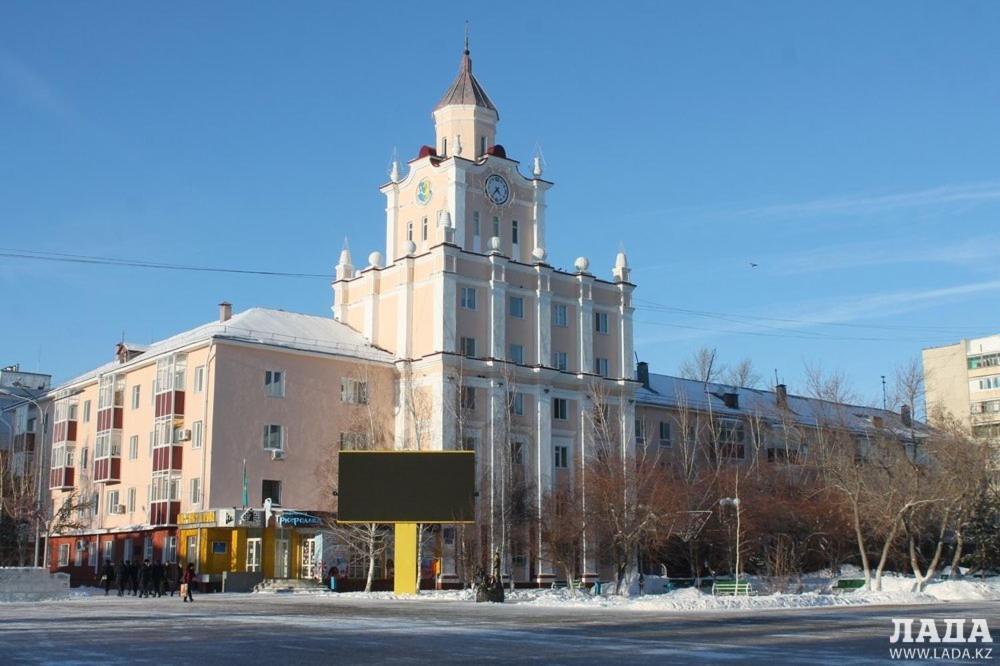 2 Комнатная Квартира Центр Города Костанай Eksteriør billede